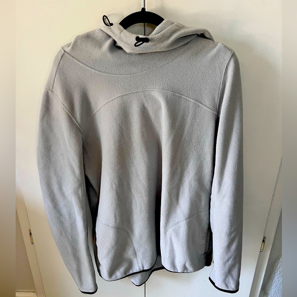 Hooded fleece pullover